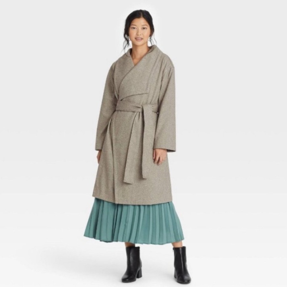 BRAND NEW Women’s Knit Wrap Coat